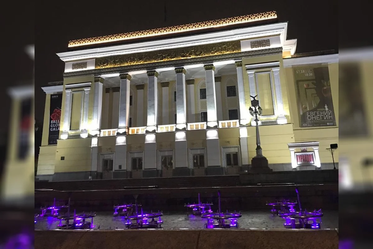 Опера және балет театрының басшысы өз қызметкерімен соттасып, жеңіліп қалды