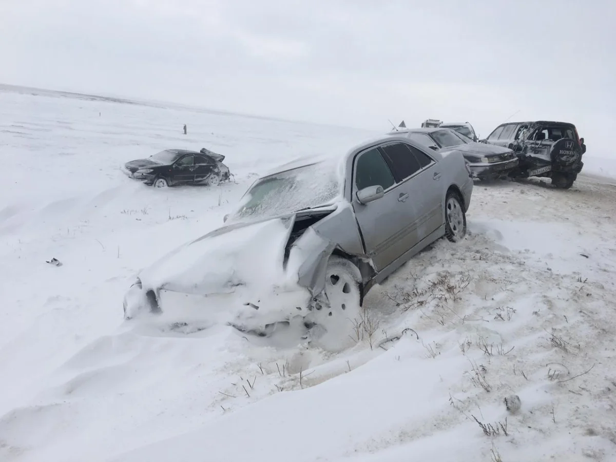 Ақтөбе облысында 60 көлік жолда қалды