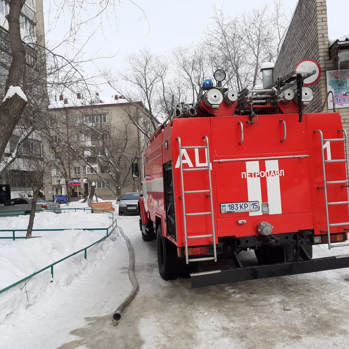 Петропавлда көпқабатты үй өртеніп, зейнеткер қаза тапты