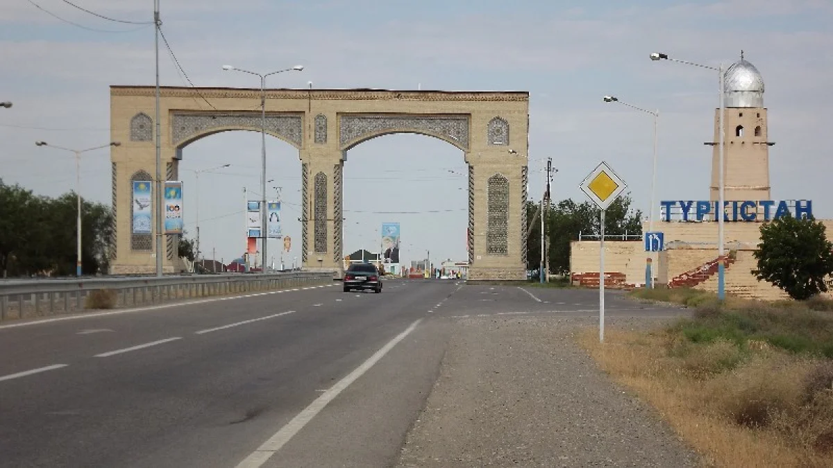 Түркістанда әкімдік атынан жер үлестіріп жүрген алаяқтар бары анықталды