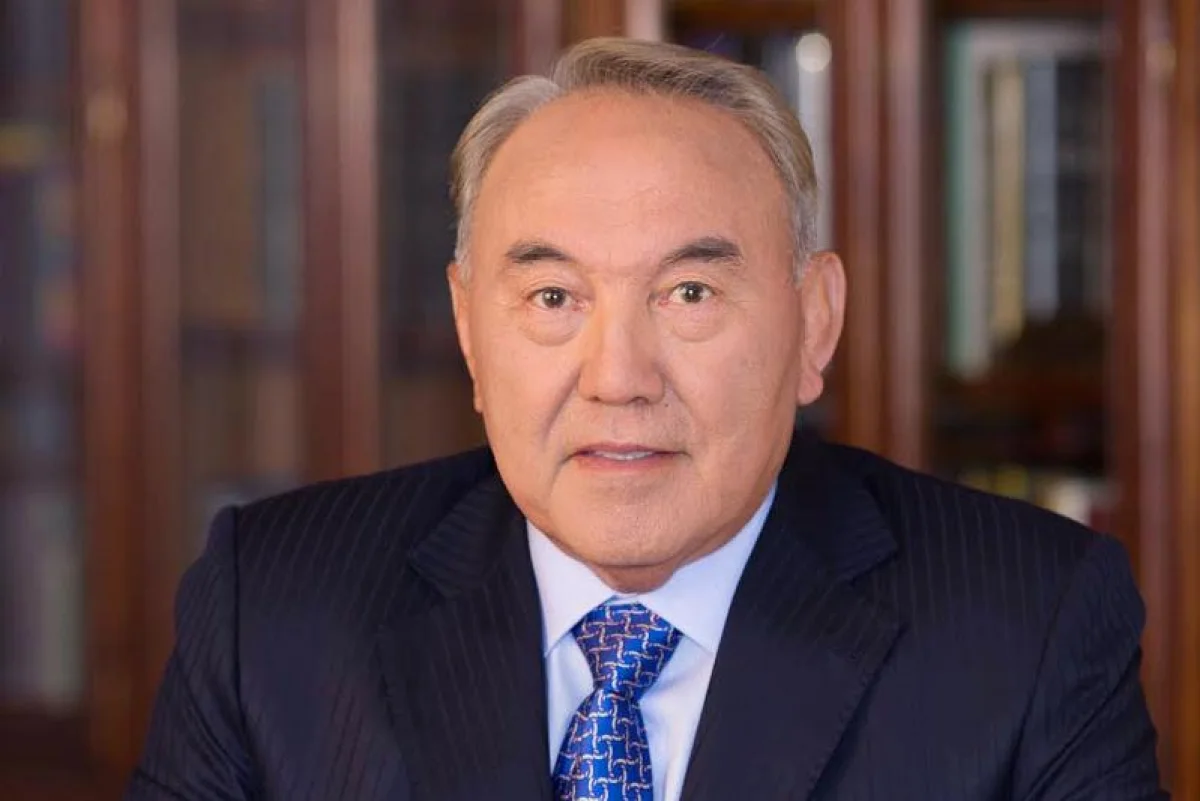 Нұрсұлтан Назарбаевта коронавирус симптомсыз өтіп жатыр – Айдос Үкібай