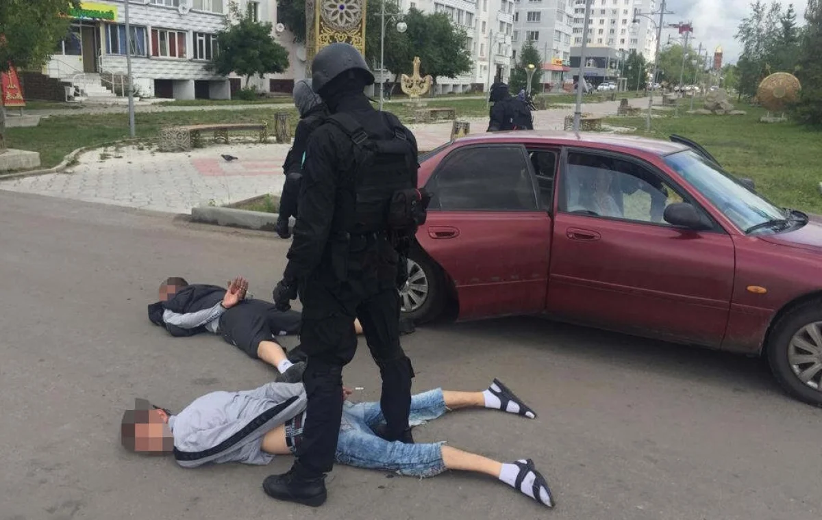 СҚО-да танысын қорқытып ақша алған 2 азамат ұсталды