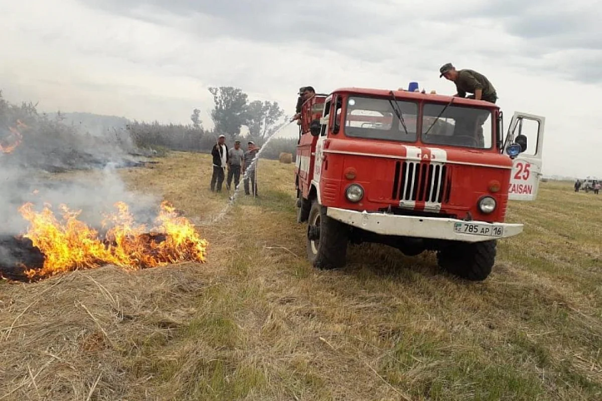 ШҚО-да 150 тоннаға жуық шөп өртенді