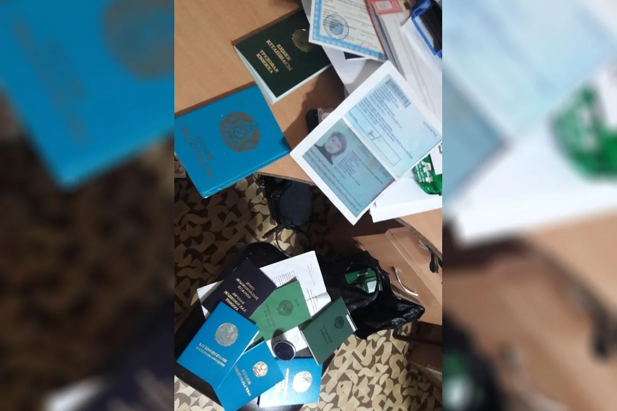 Көкшетауда құжаттарды қолдан жасап келген цех анықталды