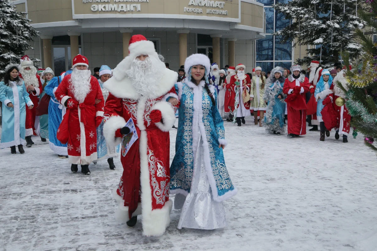 Алматылықтарға Аяз ата мен Ақшақарды үйге шақыруға тыйым салынды