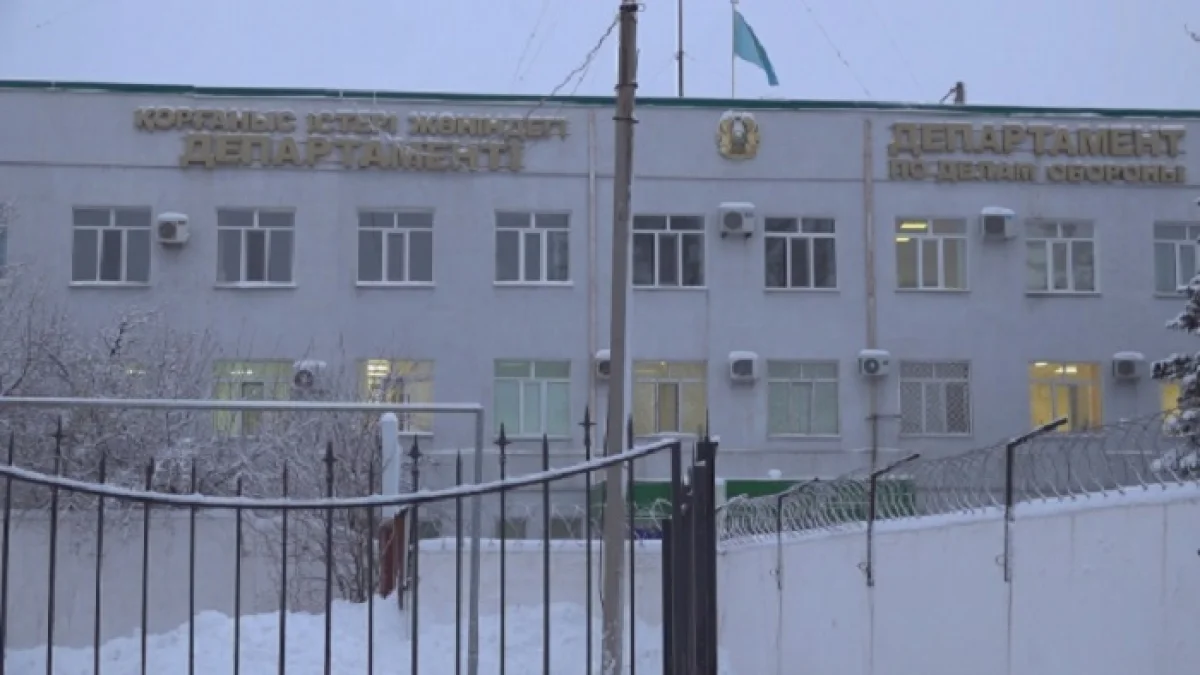 Оралда әскер қатарына шақырылған жігіт үшінші қабаттан секіріп кеткен