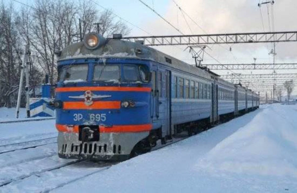 «Ер адамның басы мен денесі бөлініп кеткен»: Павлодарда жаяу жүргіншіні локомотив басып кетті