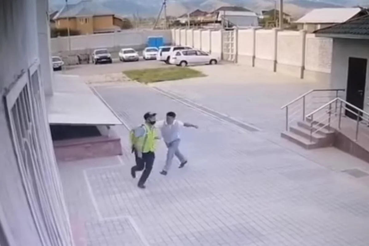 Кішкентай азиялық қыздармен порно онлайн