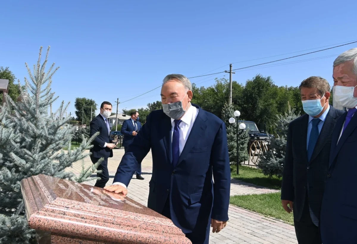 Назарбаев Жамбыл облысындағы әлеуметтік-мәдени нысандарға барды