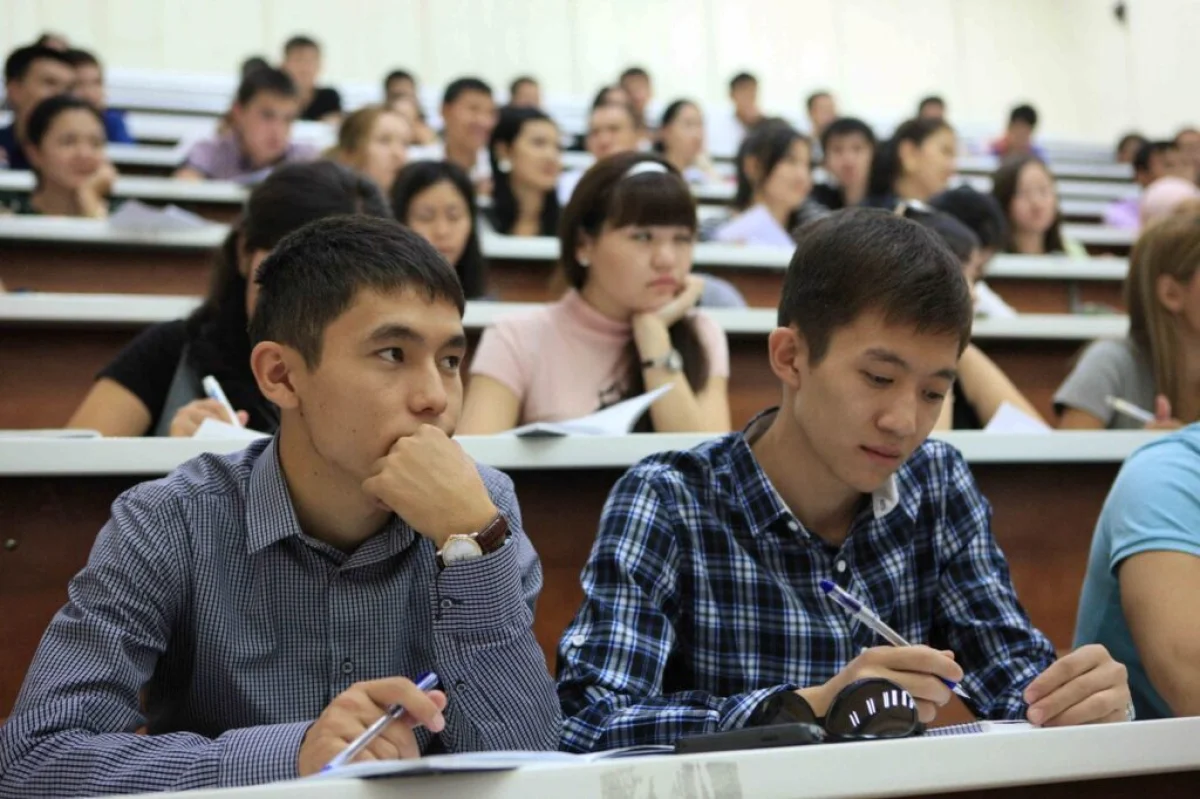 Венгрия ЖОО-лары қазақстандық студенттер үшін бәсекеге түсіп жатыр