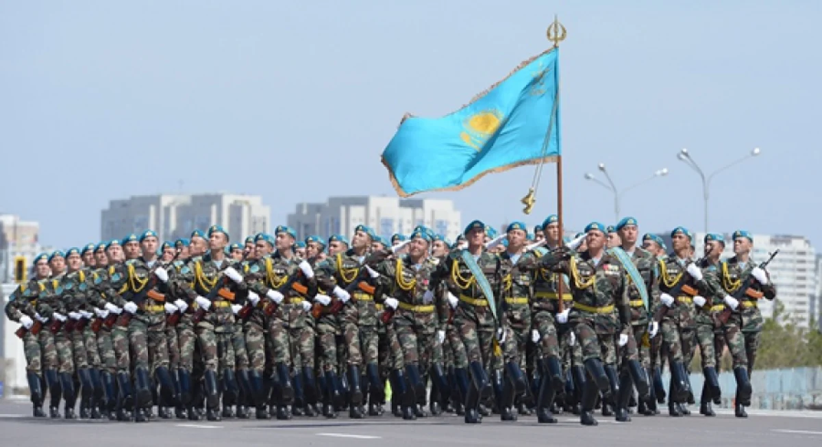 Елімізде соғыс жағдайында әрекет етуге қабілетті жауынгерлік бөлімшелер құрылып жатыр – Қорғаныс министрі