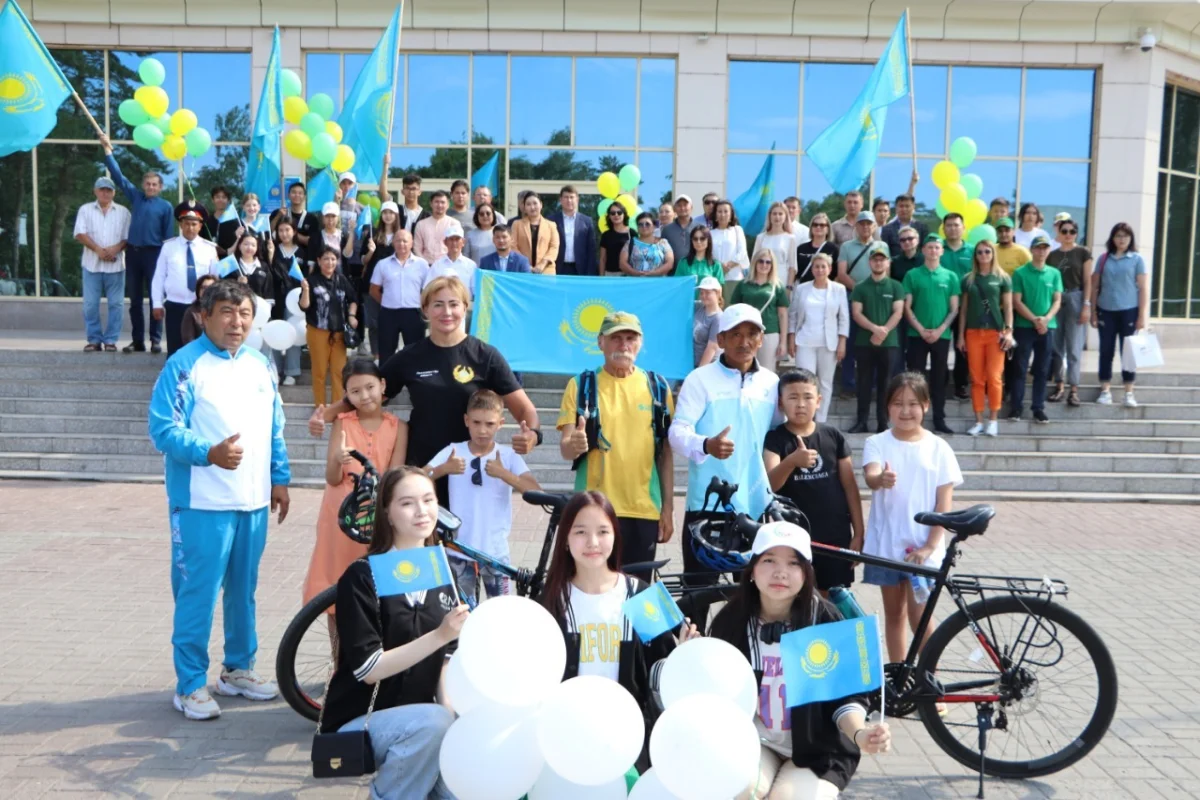 "Мәре сызығы": Павлодарда көпкүндік ультрамарафон қатысушыларын 15 күндік жүгіруден кейін қарсы алды