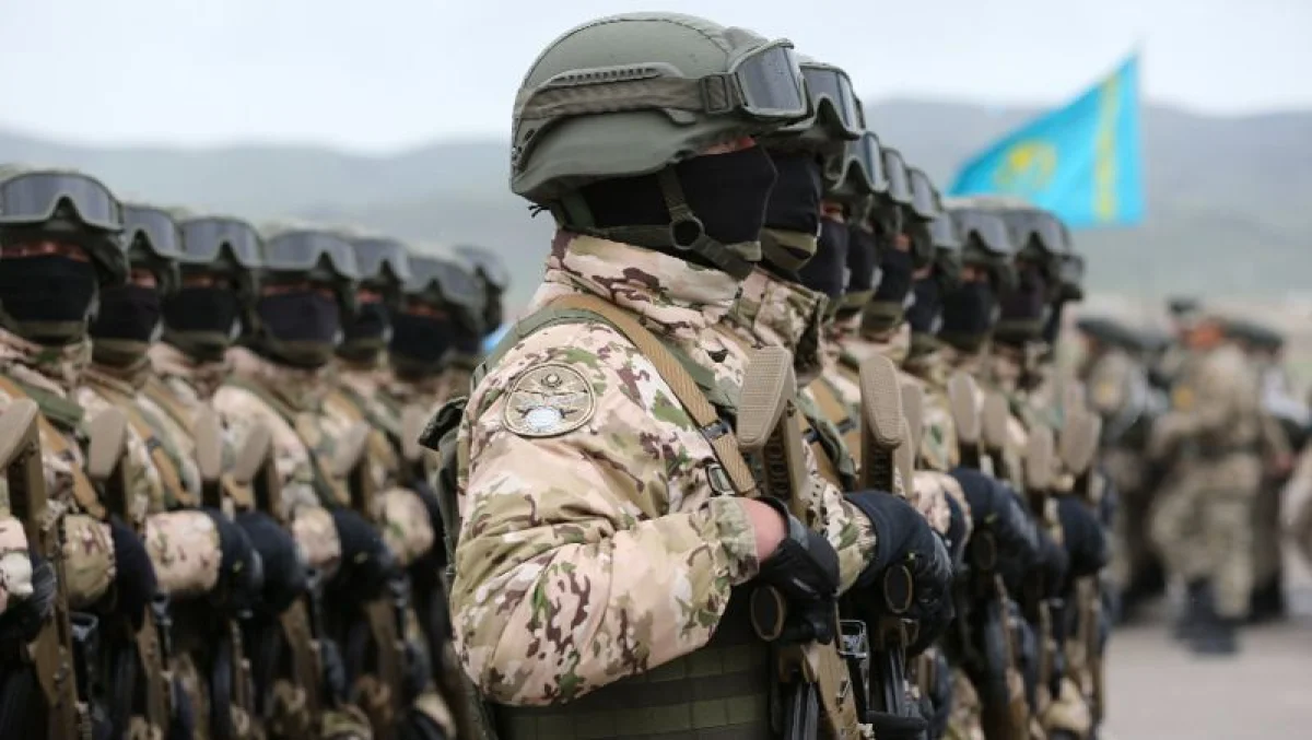 Ұлттық ұланның екі әскери қызметшісі асылып қалды