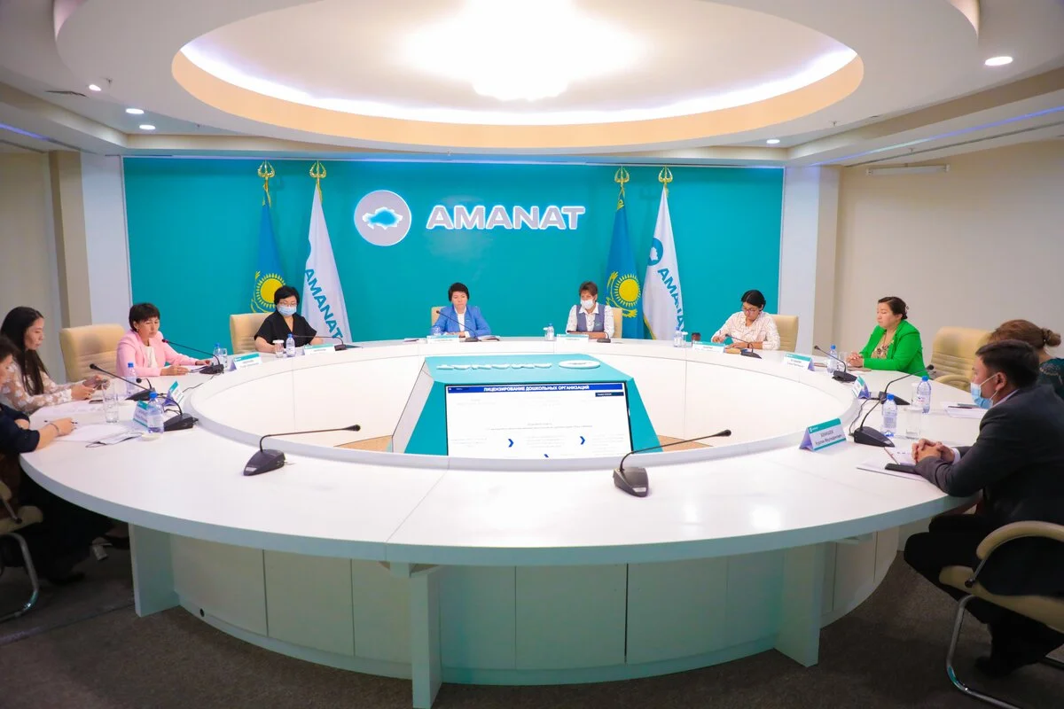 «AMANAT» партиясы жанындағы қоғамдық кеңес мектепке дейінгі мекемелерге қойылатын біліктілік талаптарын талқылады