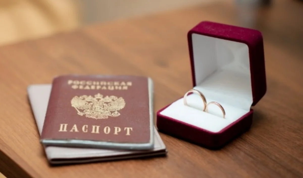 «Ресейлікке тұрмысқа шығуға дайынмын»: павлодарлық әйел Қазақстан азаматтығын алу жөнінде көмек ұсынды