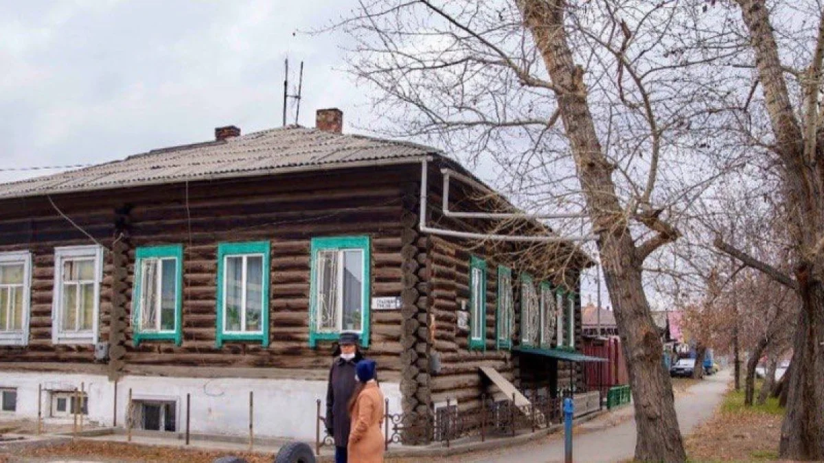 Семейде Шоқан Уәлихановтың Әлімбай атануына байланысты аңыз туған үй сақталған