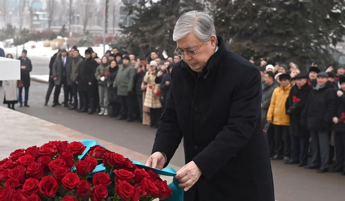 Ел тыныштығын сақтай білмесек, дүние бір сәтте астаң-кестең болатынын көрдік – Тоқаев