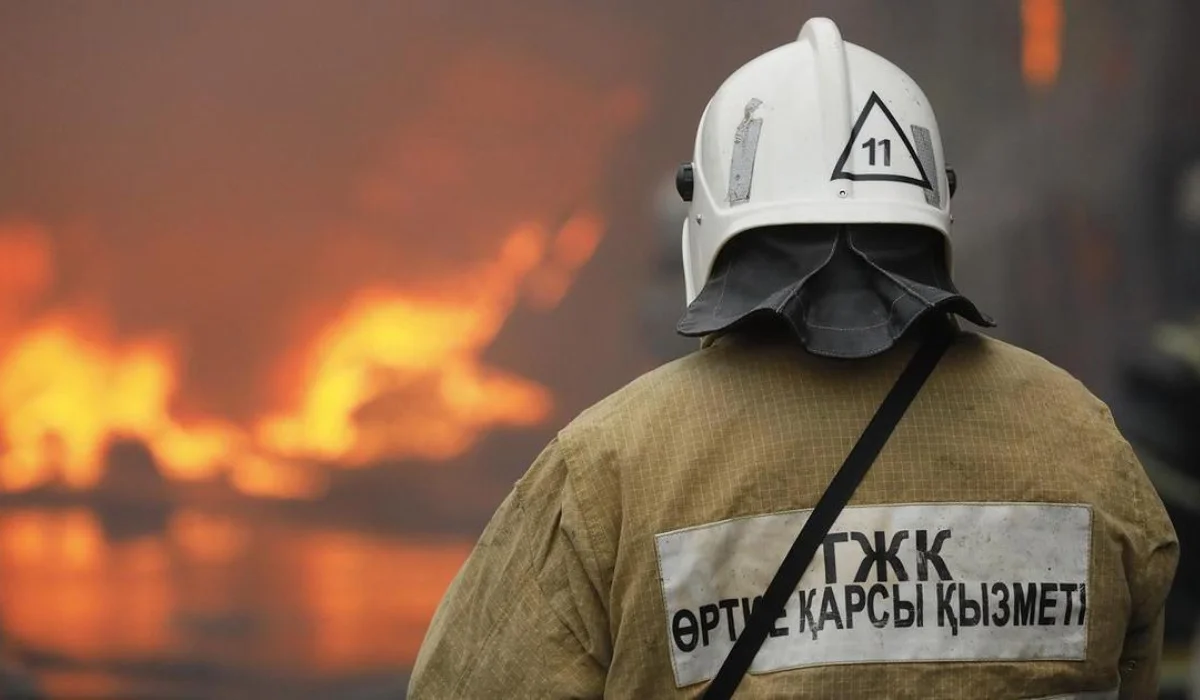 Алматыда тұрғын үйден өрт шығып, 60 адам эвакуацияланды