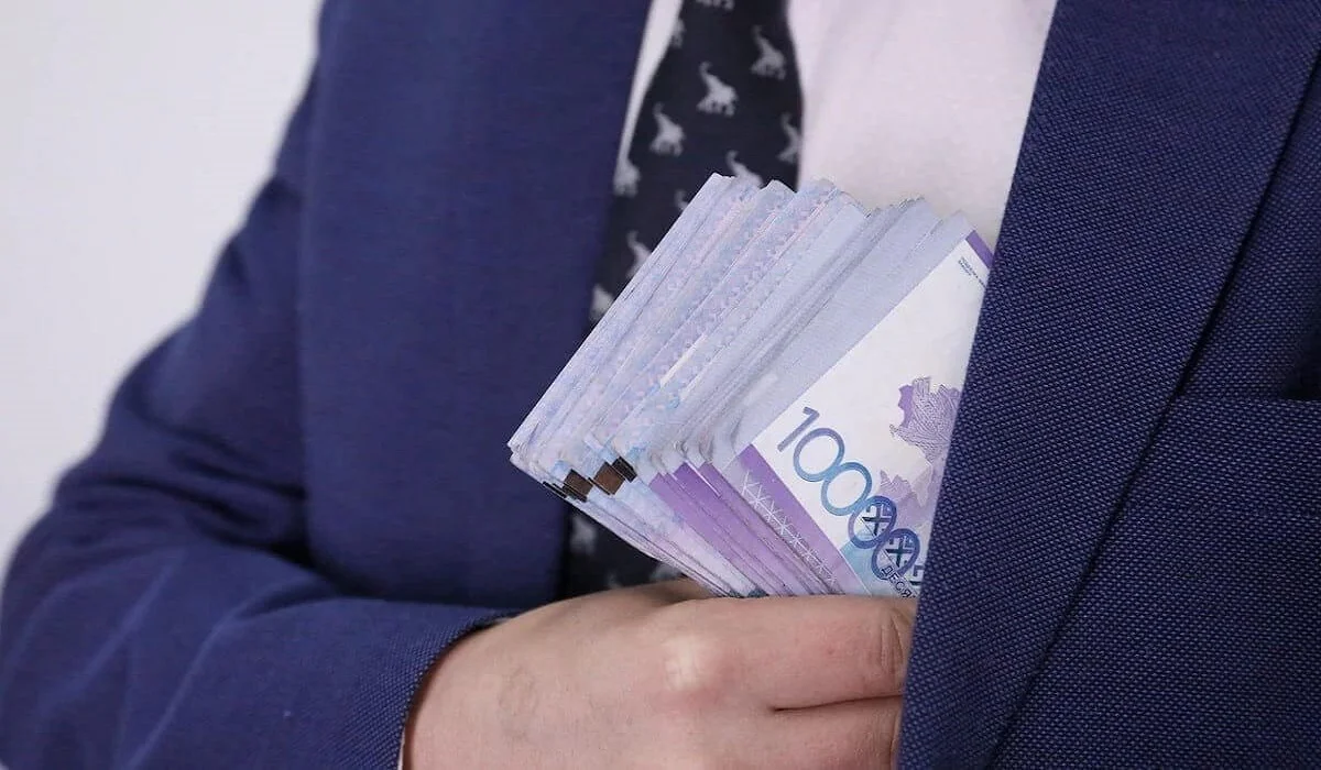 Атырау облысында ТЖМ департамент басшысы пара алды деген күдікпен ұсталды