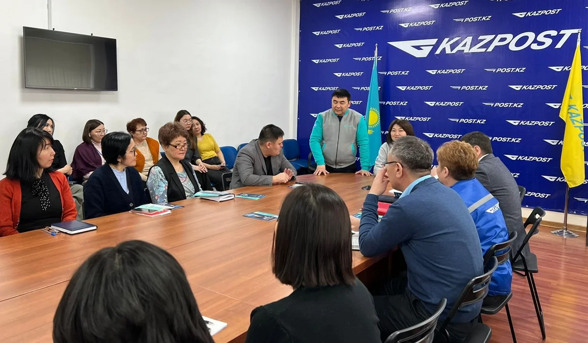 Астанада қалалық кандидаттар баспана, медицина мәселесін талқылады