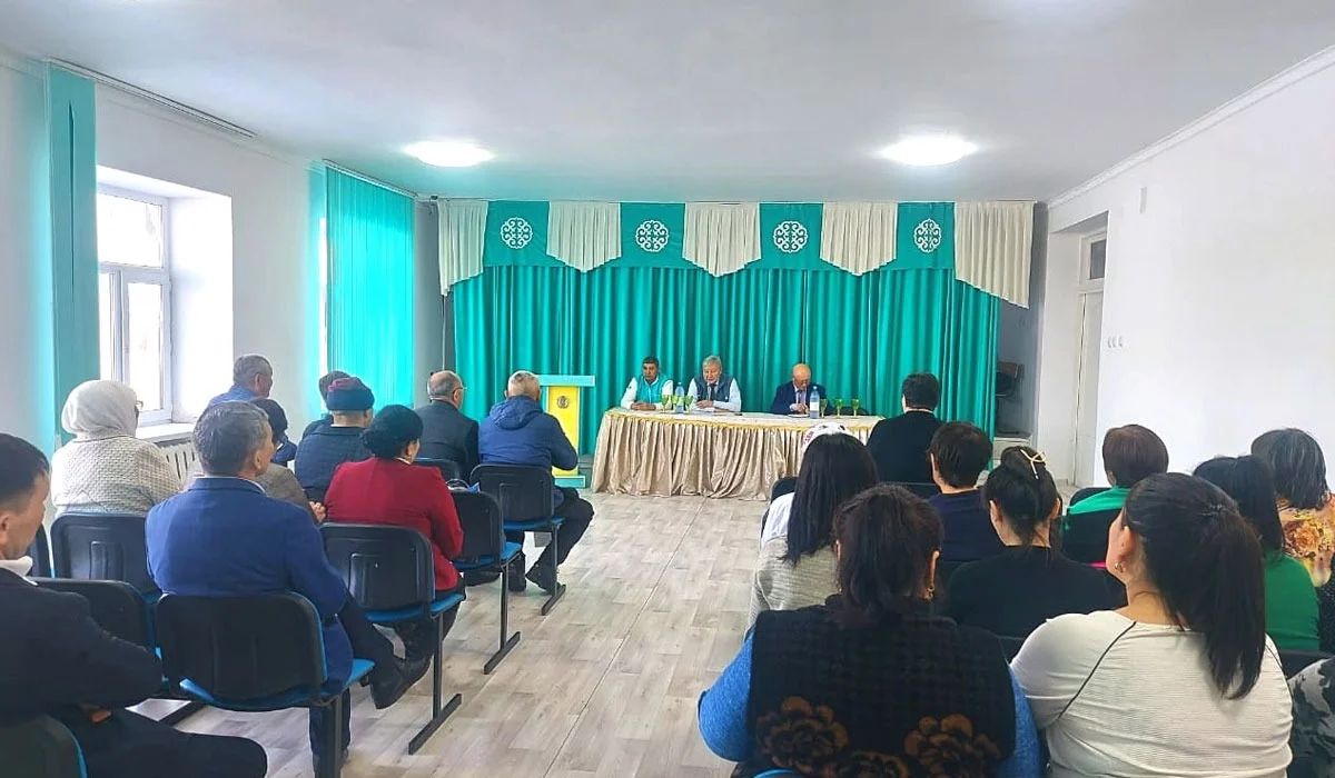 Сапалы медицина, жұмыс, білім: ШҚО-ның маңызды мәселелері талқыланды