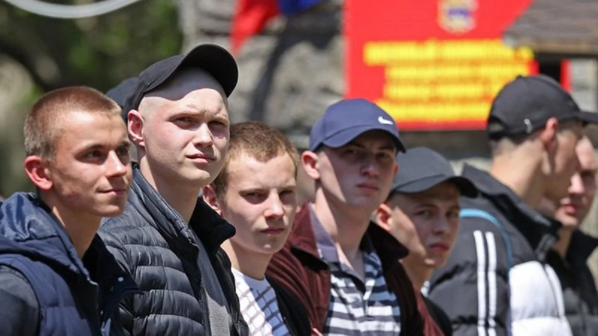 Ресейде әскерге шақыру жасын көтеретін заң жобасы енгізілді