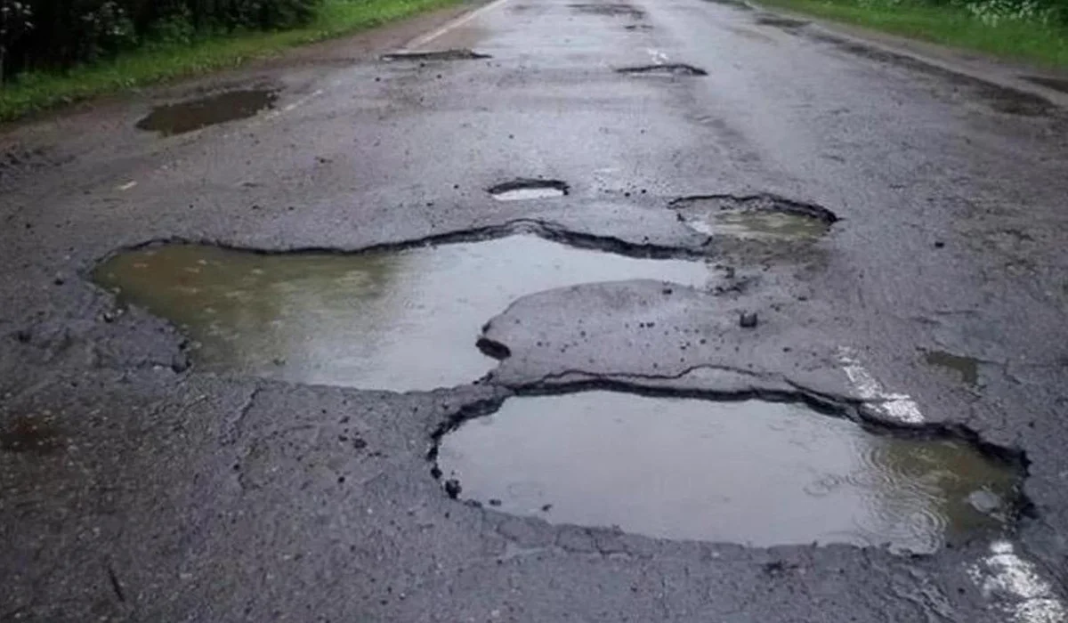 «Жолдың сапасына шағым көп»: Досаев жөндеу жұмысын сапасыз жүргізгендерді жазалауды ұсынды