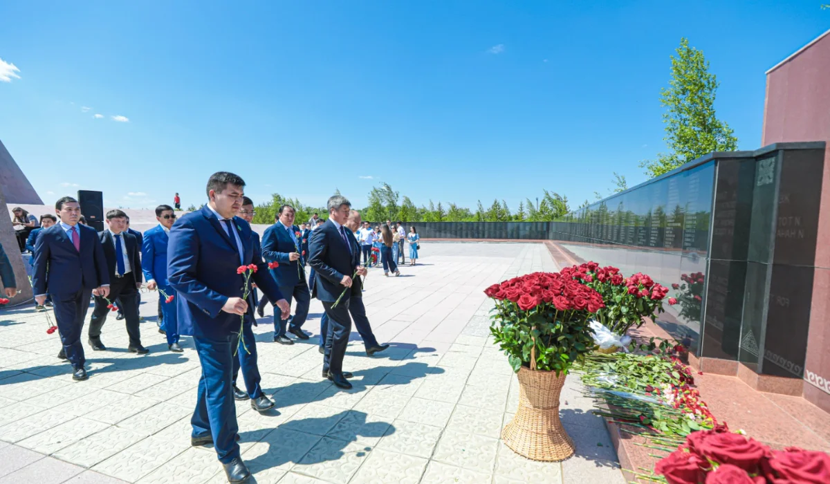 Аманаттықтар саяси қуғын-сүргін мен ашаршылық құрбандарын еске алды