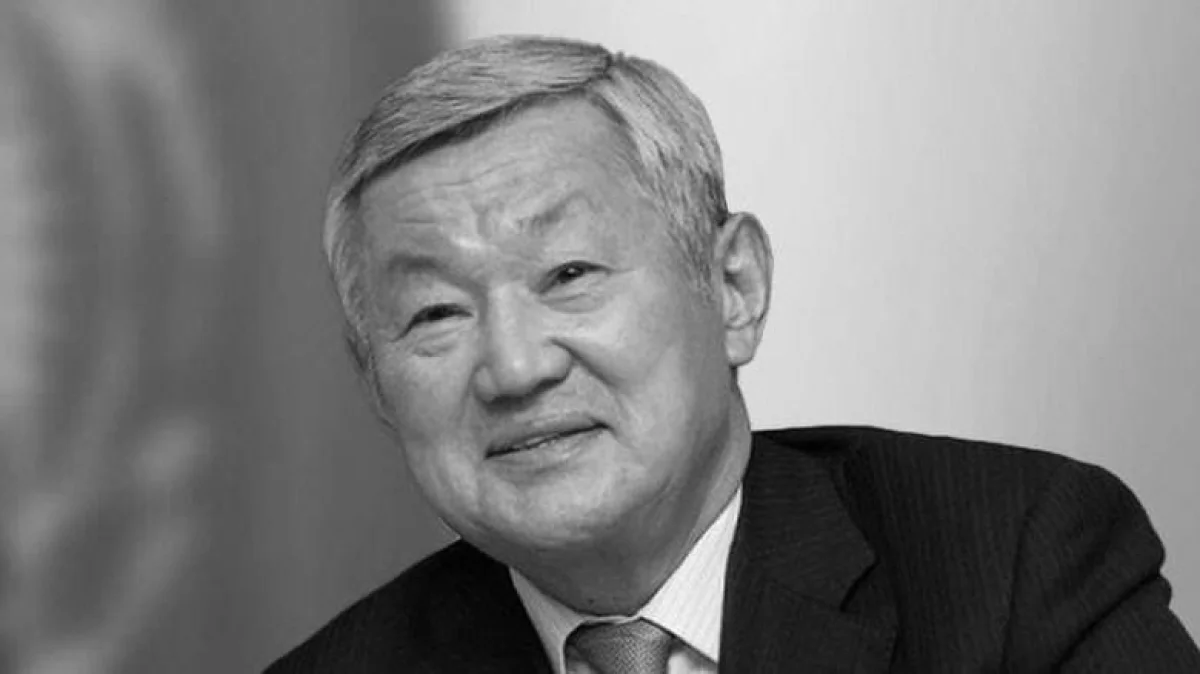 Ерболат Досаев мемлекет қайраткері Бердібек Сапарбаевтың отбасы мен туыстарына көңіл айтты