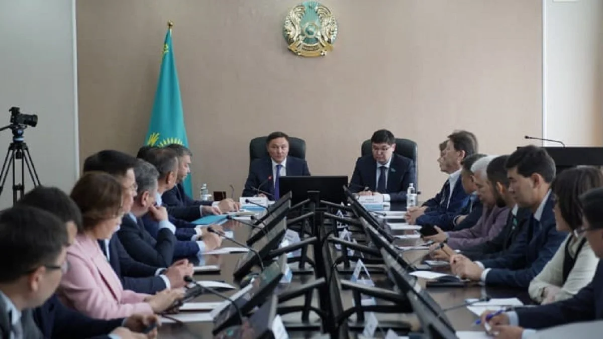 Көкшетауда Мәжіліс комитетінің көшпелі отырысы өтті
