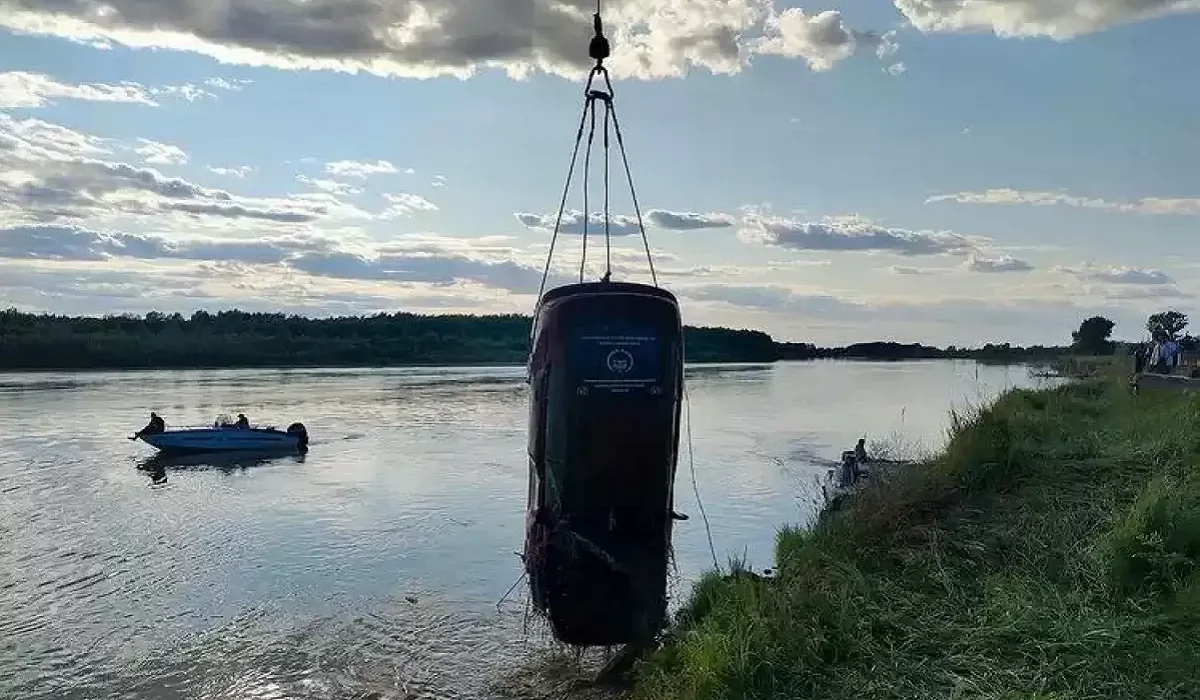 Павлодар облысында жоғалып кеткен ер адам көлігімен бірге өзен түбінен табылды