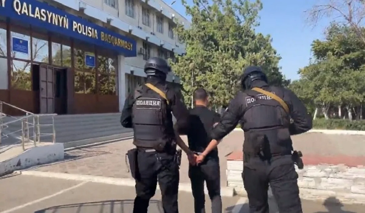 Ақтауда екі адамды өлтірген жігіт өмір бойына бас бостандығынан айырылды
