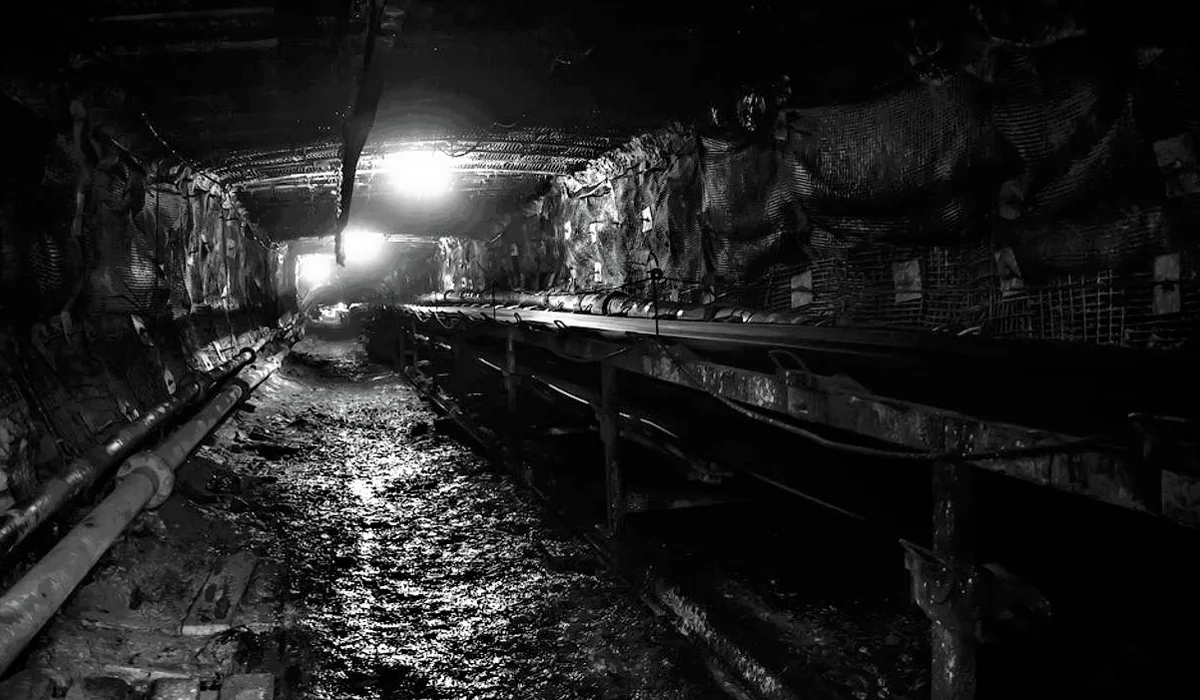«Қазақстан» шахтасындағы өрт: іздестіріліп жатқан 3 шахтердің қай жерде екені белгілі