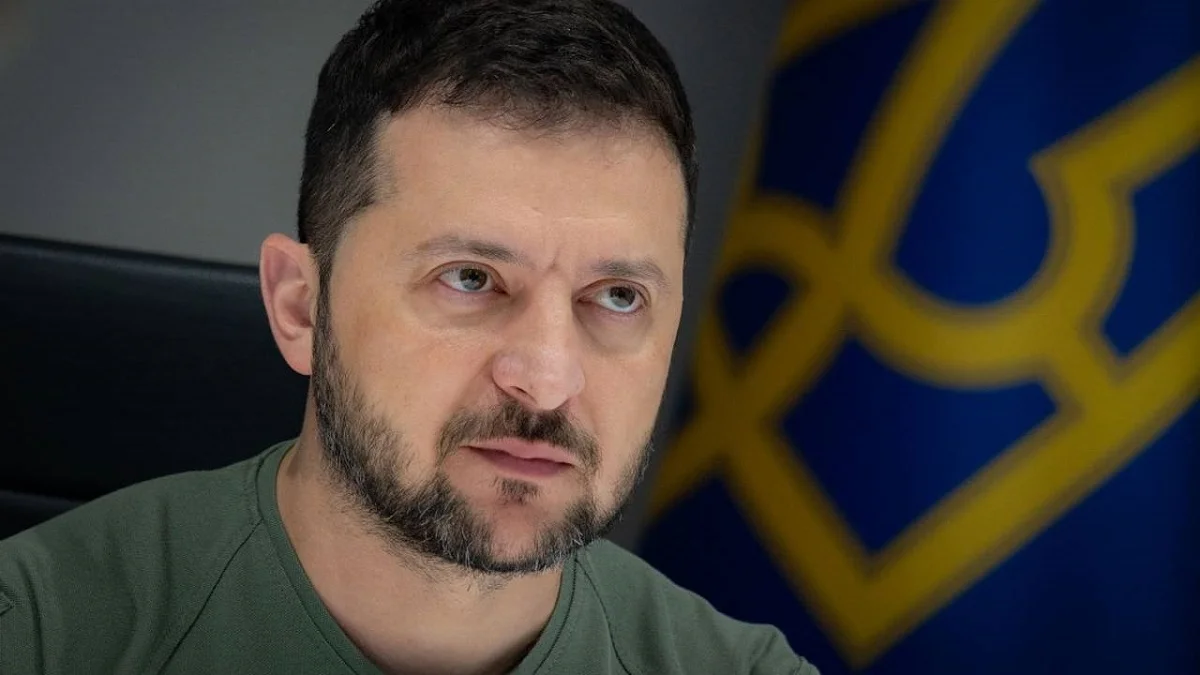 Зеленский Украинада президент сайлауы өтпейтінін мәлімдеді