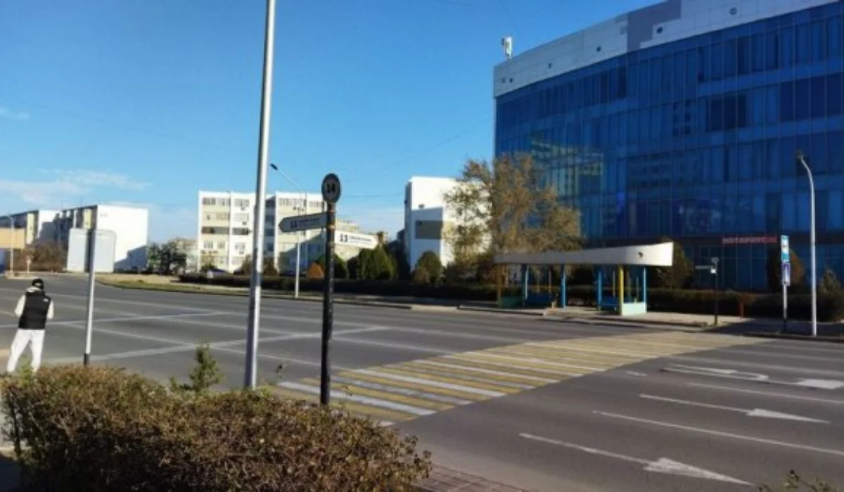 Ақтауда жаяу жүргіншілер өткелінде әйел адамды көлік қағып кетті