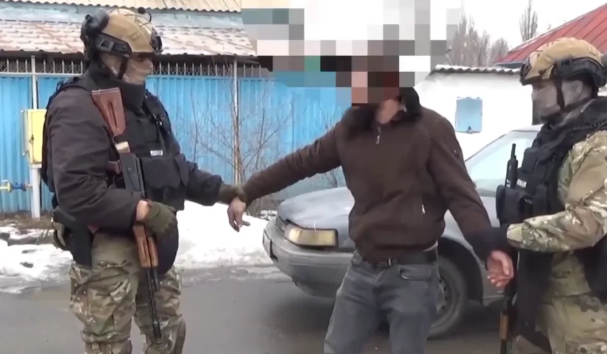 Жетісуда деструктивті діни ағымның жақтаушысы есірткімен ұсталды