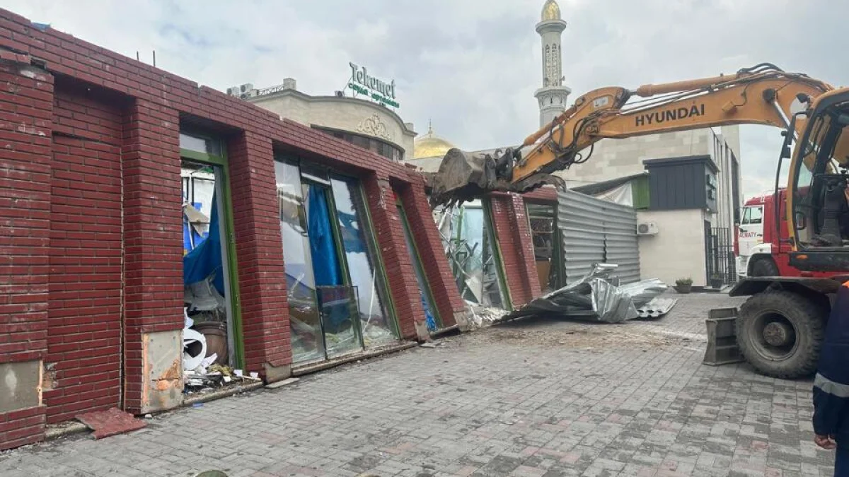 Алматыда сот шешімімен бірнеше коммерциялық нысан сүрілді