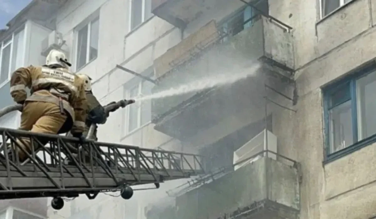 Қостанай облысында тұрғын үйдегі балкон өртенді