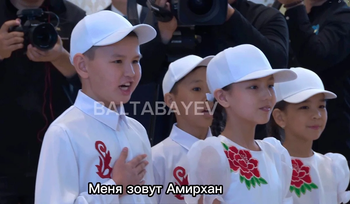 Қытай Төрағасы қазақ баласын Тоқаев оқыған университетке түсуге шақырды