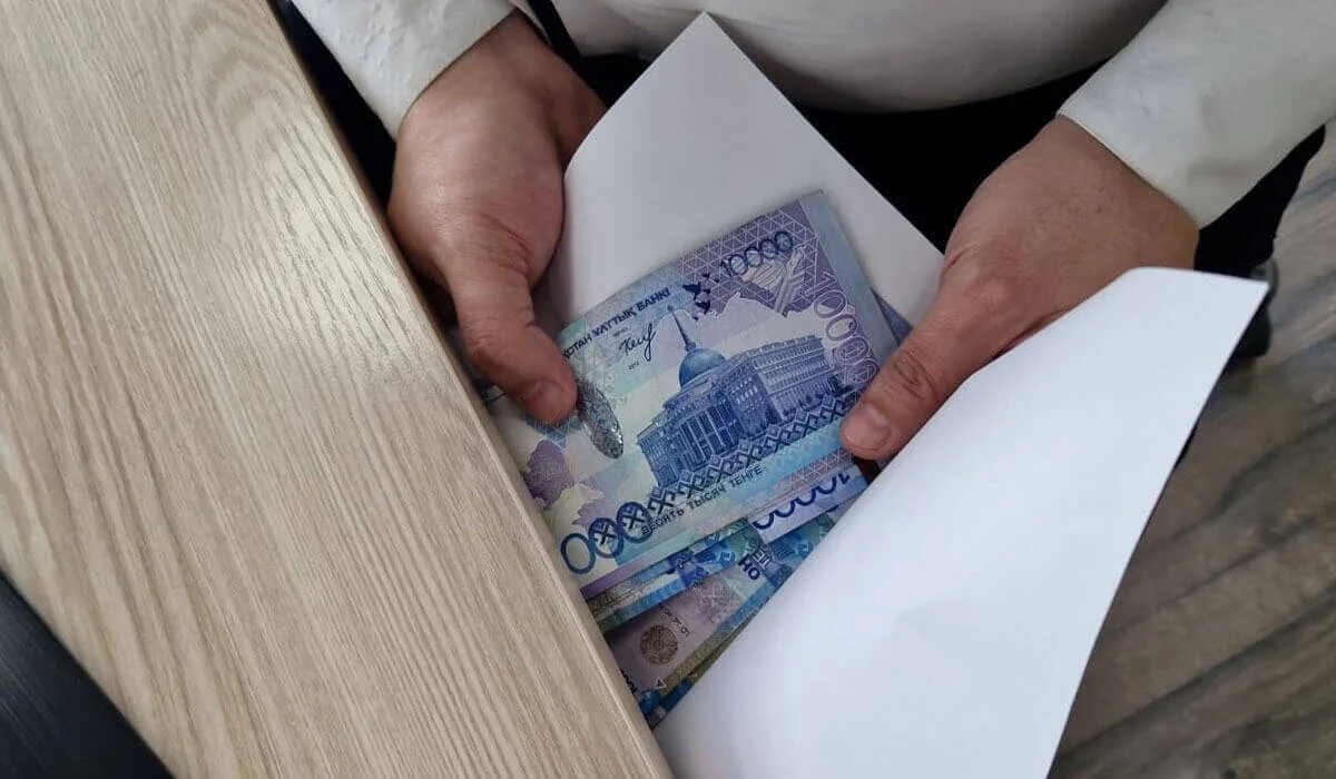 Жетісу облысында 25 миллион теңге жымқырған күдікті ұсталды