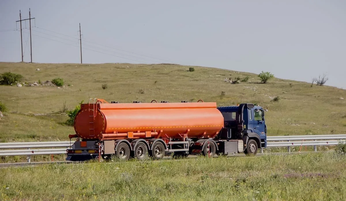 Бензинді сыртқа шығаруға салынған тыйым ұзарды