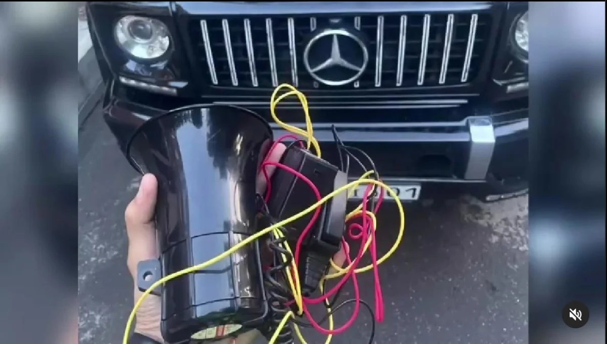 Семейде көлігіне тыйым салынған сигналды орнатқан жүргізуші жауапқа тартылды