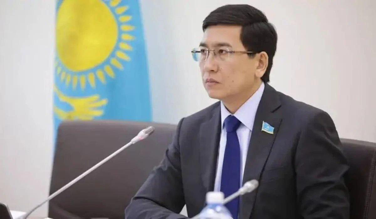 «Қарыздың әрі қарай өсуі дағдарысқа әкелуі мүмкін»: Аймағамбетов проблеманы жан-жақты көрсетті