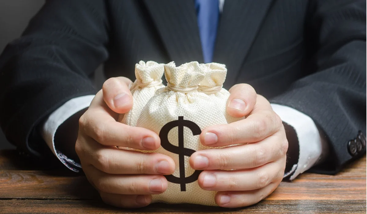 Былтыр жемқорлардан 220 млрд теңгенің дүние-мүлкі қайтарылды