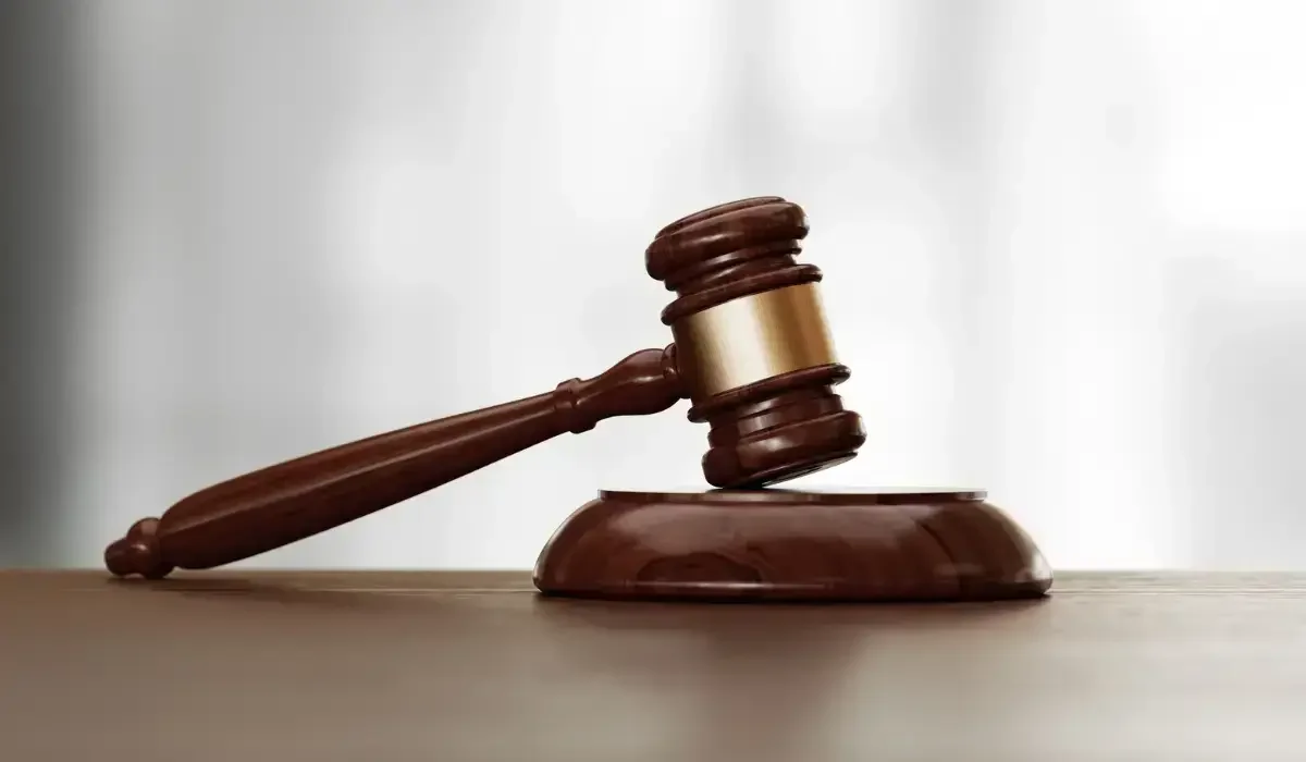 Орал тұрғыны 18 жастағы ұлының Испаниядағы оқуын төлеуге міндеттелді