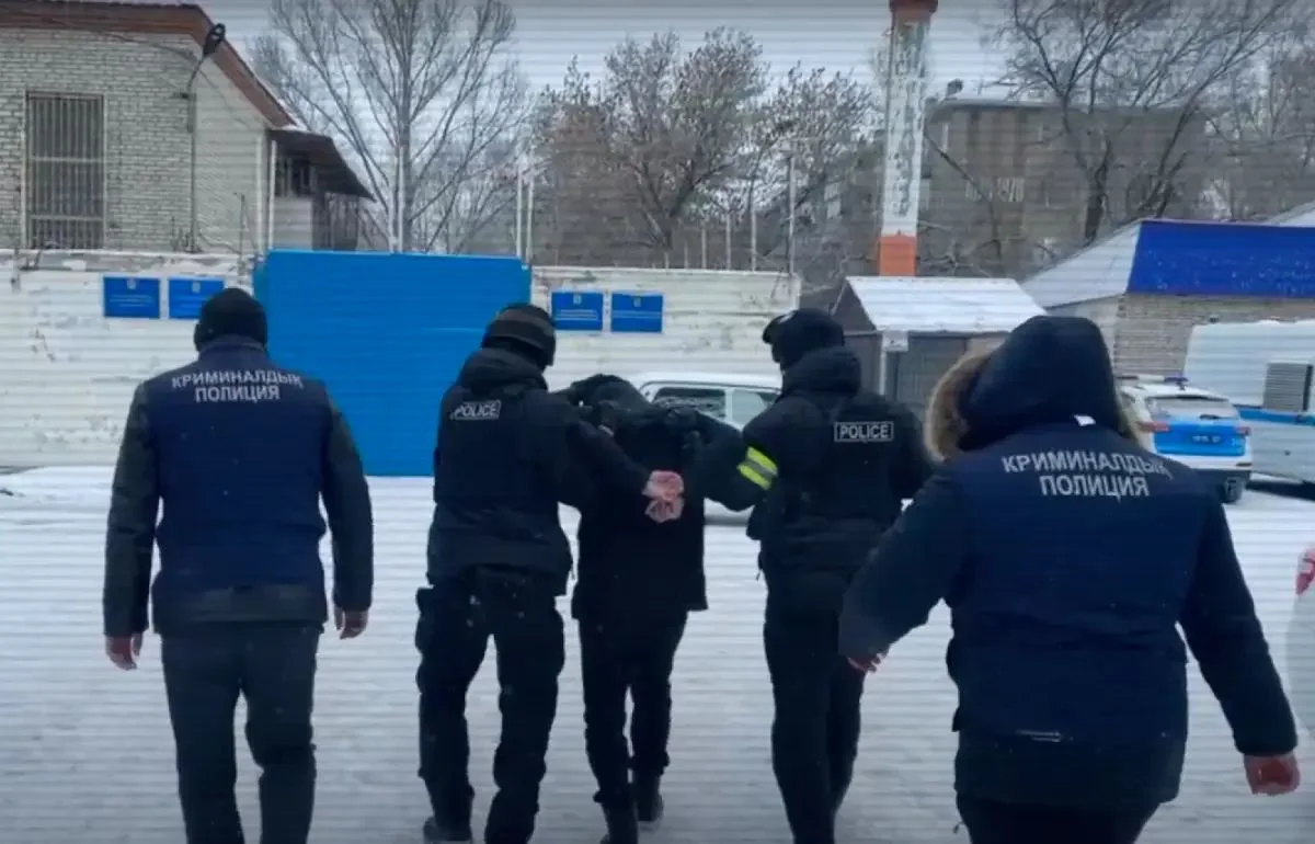 25 жыл бұрын екі адамды жазым қылған қылмыскерлер сот алдына келді