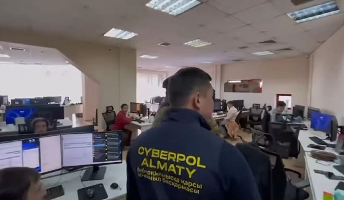 Алматыда интернет-алаяқтардың екі кеңсесі табылды