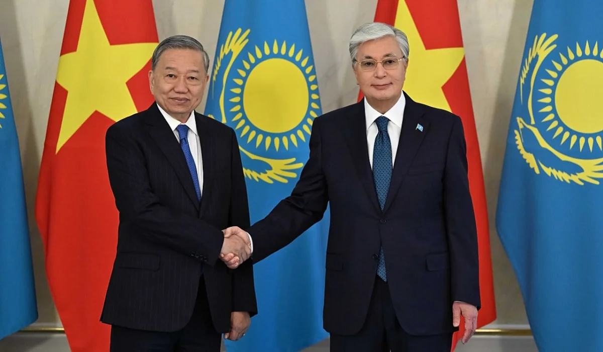 Қасым-Жомарт Тоқаев пен То Лам шағын құрамда келіссөз жүргізді