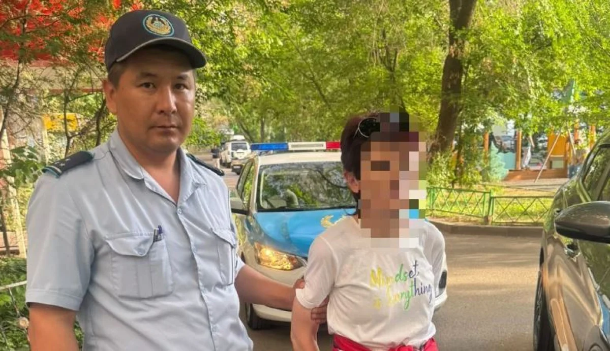 Алматыда есірткі арналарын жарнамалап жүрген әйел адам ұсталды