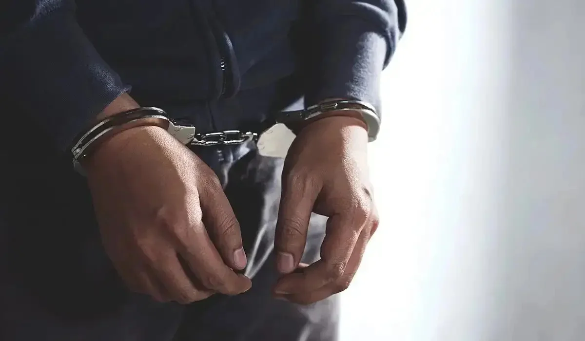 Астанада автокөлікті заңдастырып беремін деп уәде еткен күдікті ұсталды